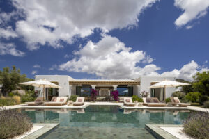 can amapola Ibiza piscina